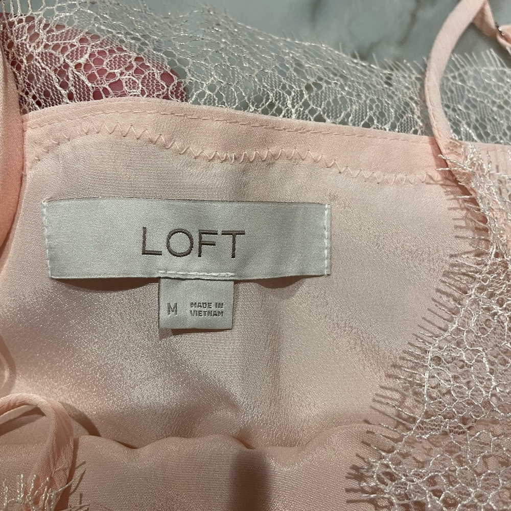 LOFT Lace Cami Peach Medium - Picture 6 of 8